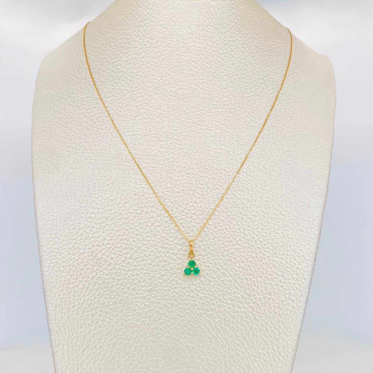 Set Cadena Veneciana + Dije Flor Esmeralda 18Pts / 1.35 g / 17 3/4 in Oro Amarillo 18K