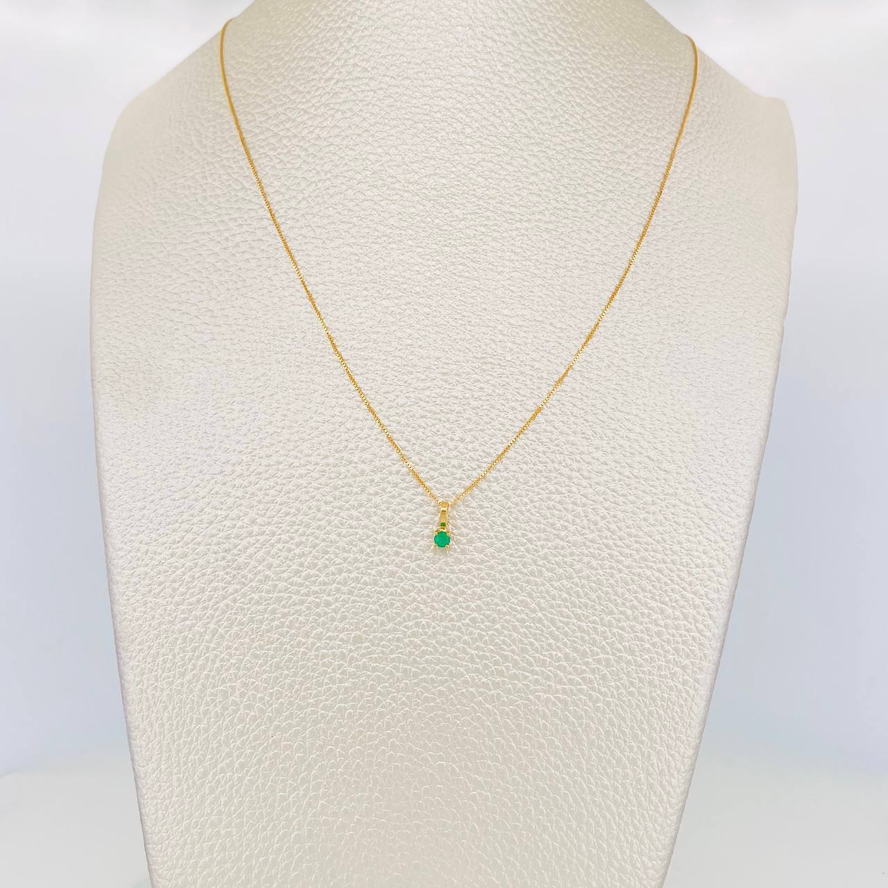 Venetian Chain Set + Emerald Circle Pendant 12Pts / 1 g / 17 3/4 in 18K Yellow Gold