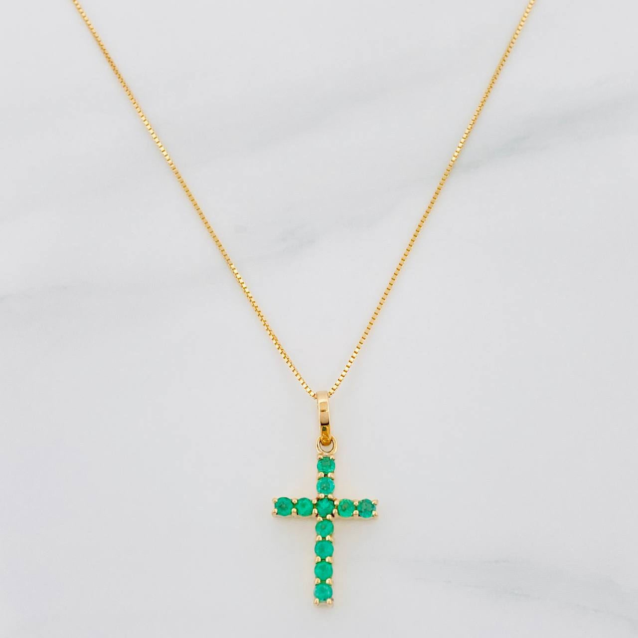 Set Cadena Veneciana + Dije Cruz Esmeralda 19Pts / 1.85 g / 19 3/4 in Oro Amarillo 18K