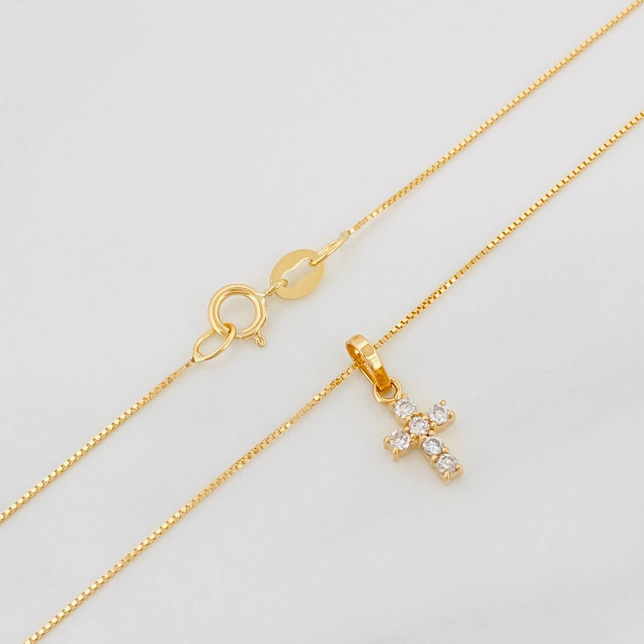 Set Cadena Veneciana + Dije Cruz Diamantes 10Pts / 1.3 g / 17 3/4 in Oro Amarillo 18K