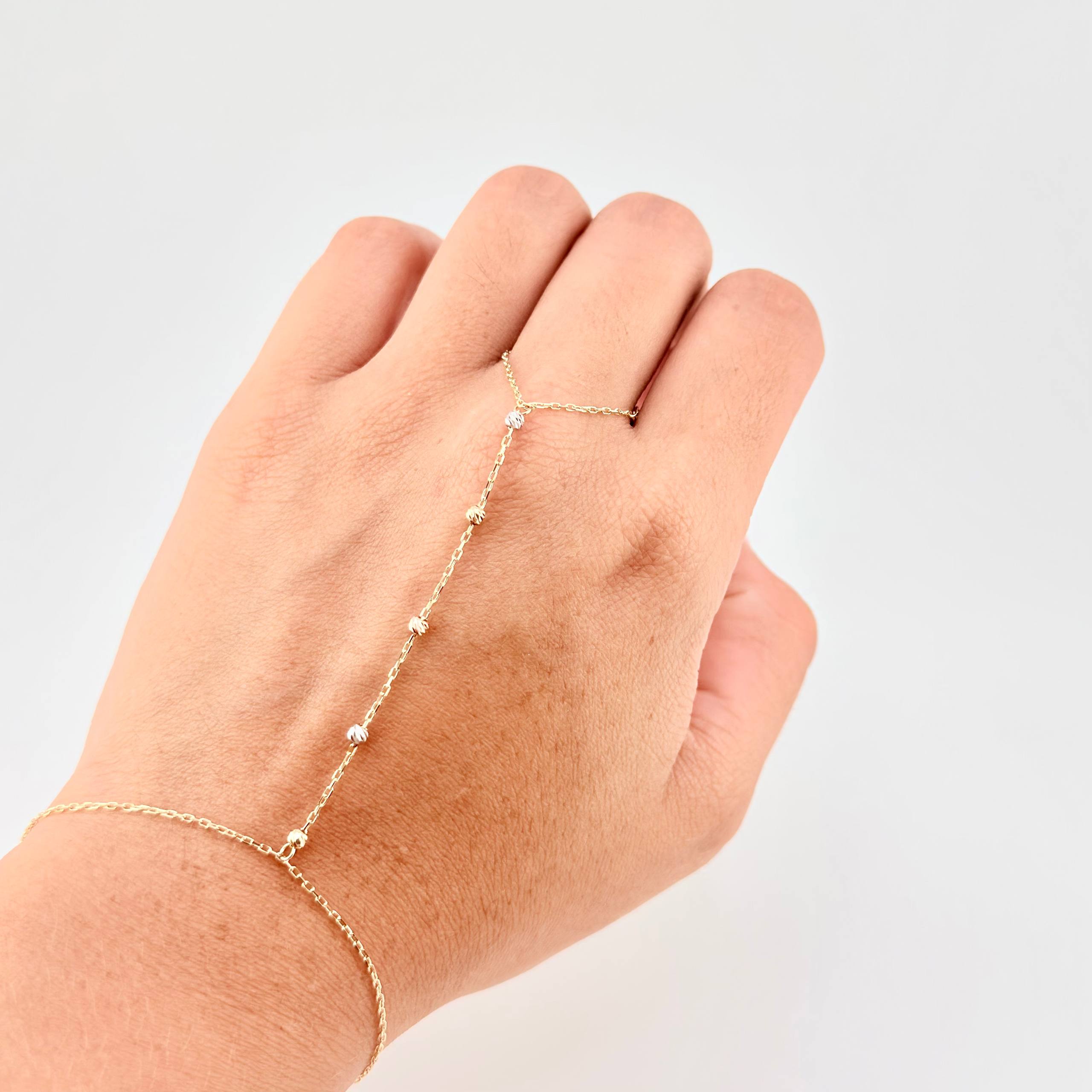 Arabian Bracelet with Diamond Cut Beads 1.5g / 7 3/4 in / 0.7mm Three Golds 18K