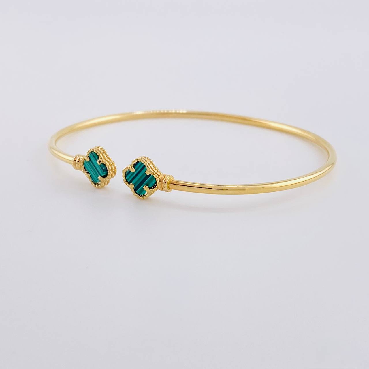 Pulso Aro Trebol Malaquita Verde 3.4 g / 7 1/4 in / 3.7 mm Oro Amarillo 18K