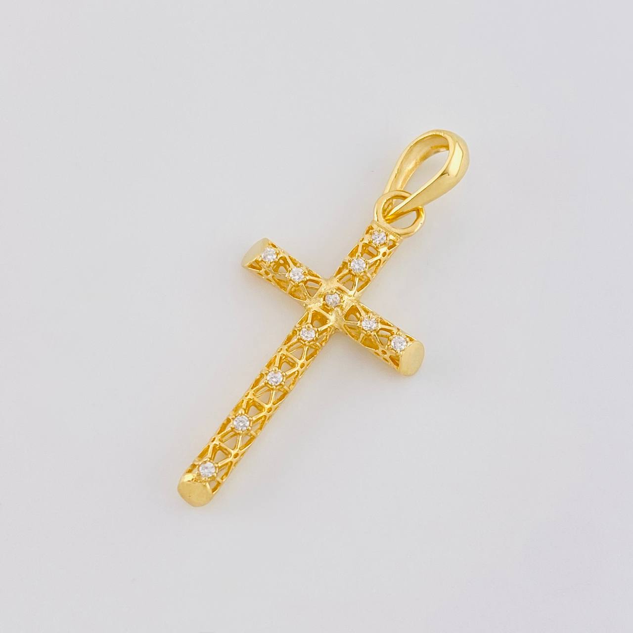 Dije Cruz Malla Latina 1.35 g / 1 1/2 in Oro Amarillo 18K