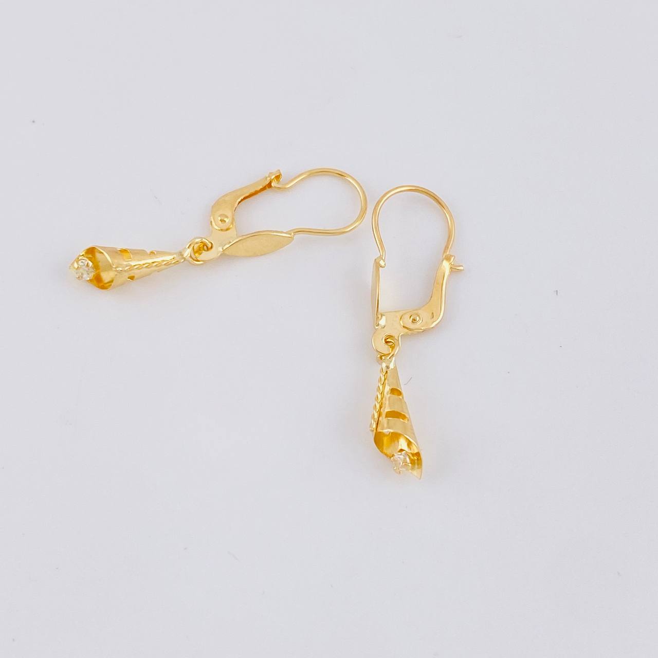 Candongas Lagrima Gota 1.15g / 3/4 in Oro Amarillo 18K