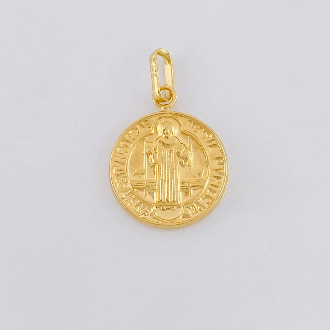 Dije San Benito 0.5 g / 3/4 in Oro Amarillo 18K