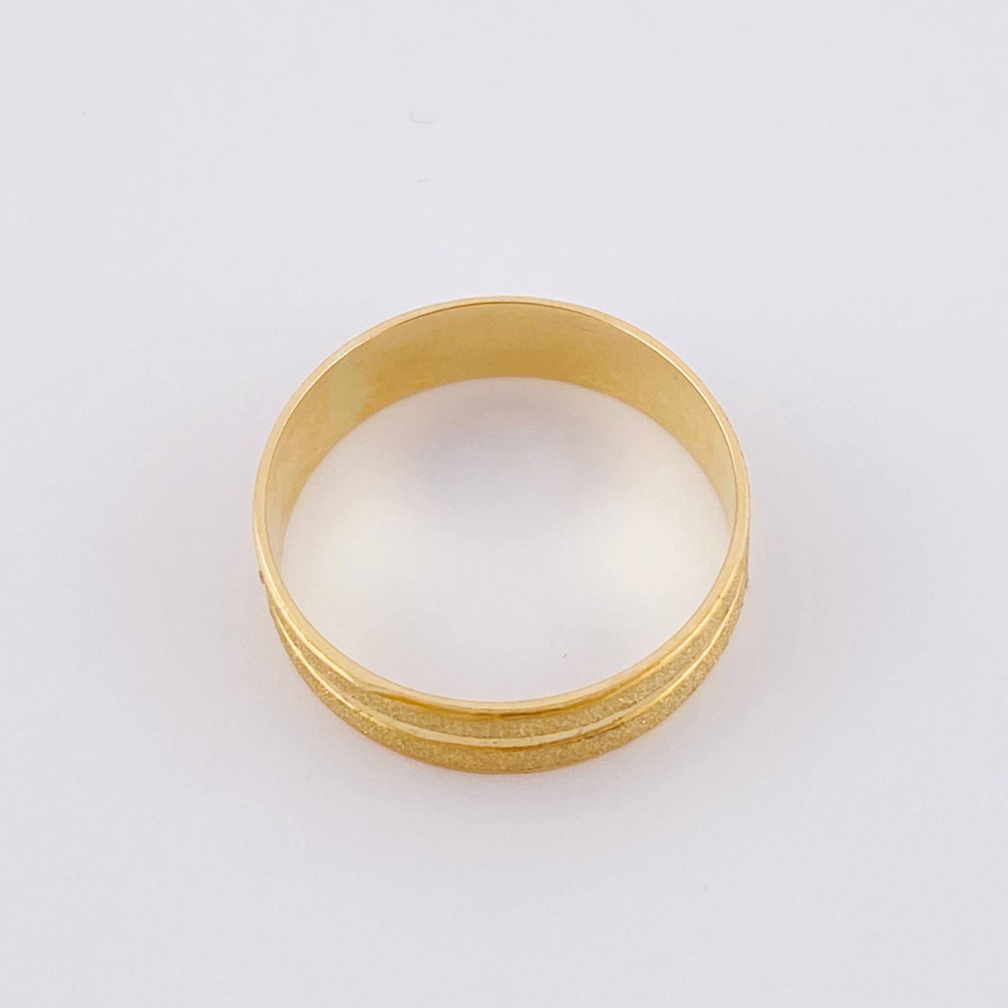 Anillo Argolla Doble Linea Mate 2.4 g / T7 Oro Amarillo 18K