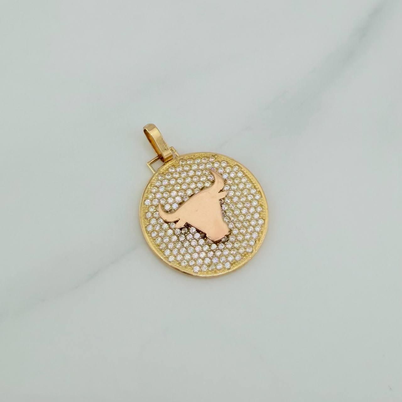 Bull Pendant 3.15gr / 1 in / Two Yellow Pink Golds 18K %