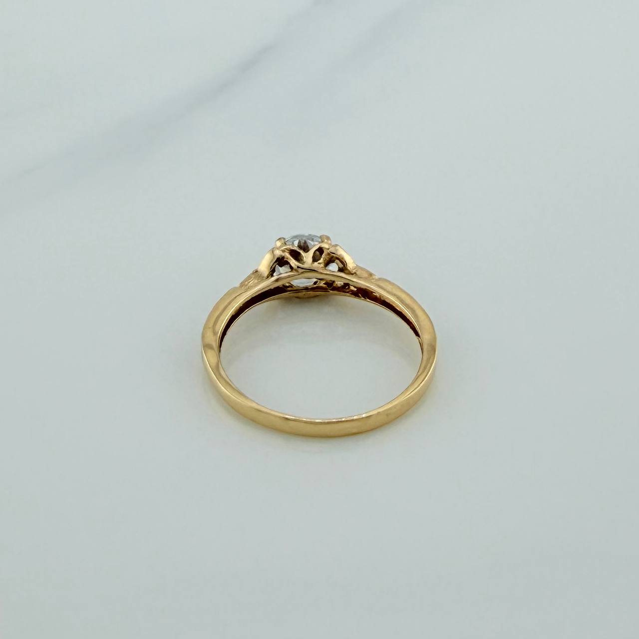 Solitaire Churumbela Ring 1.8gr / T5 3/4 / Two Golds Yellow White 18K %