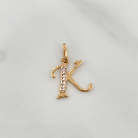 Dije Letra K 0.8gr / 3/4 in / Dos Oros 18K %