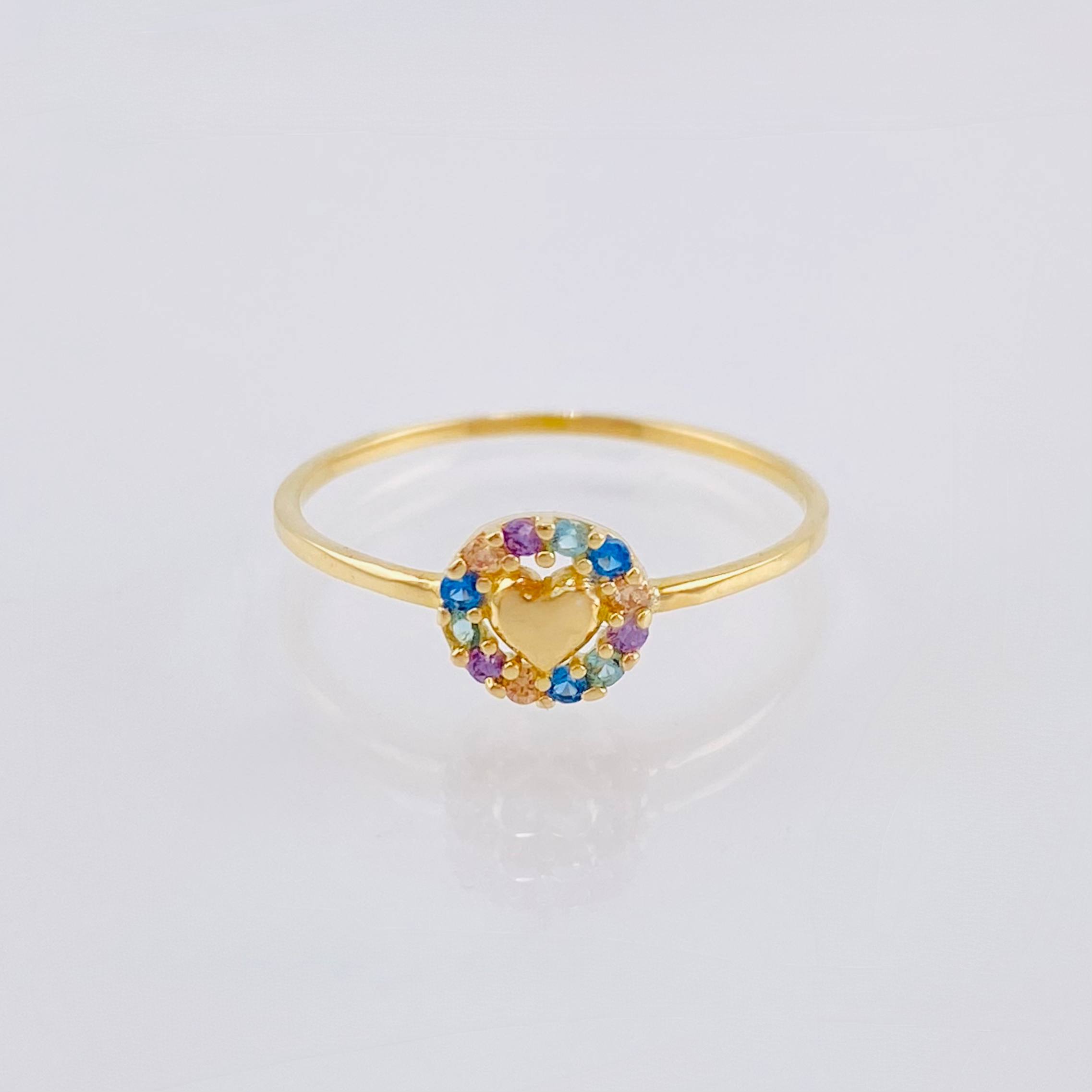 Anillo Circulo Corazon 1.1 g / T7 1/2 Oro Amarillo 18K