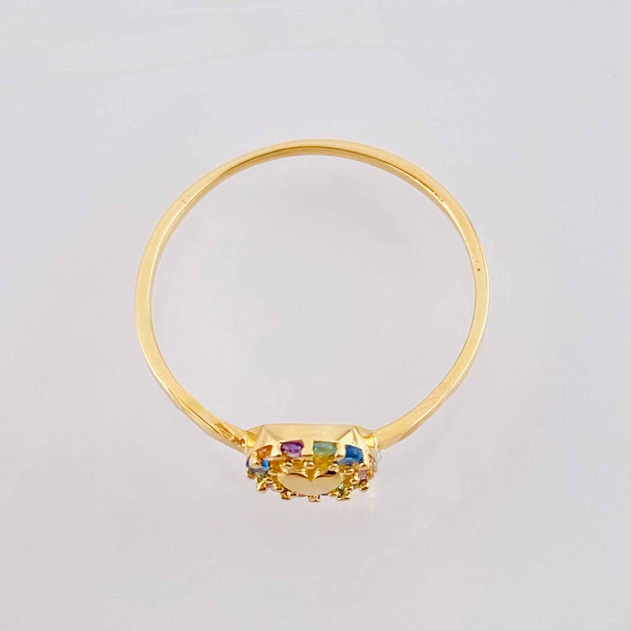 Anillo Circulo Corazon 1.1 g / T7 1/2 Oro Amarillo 18K