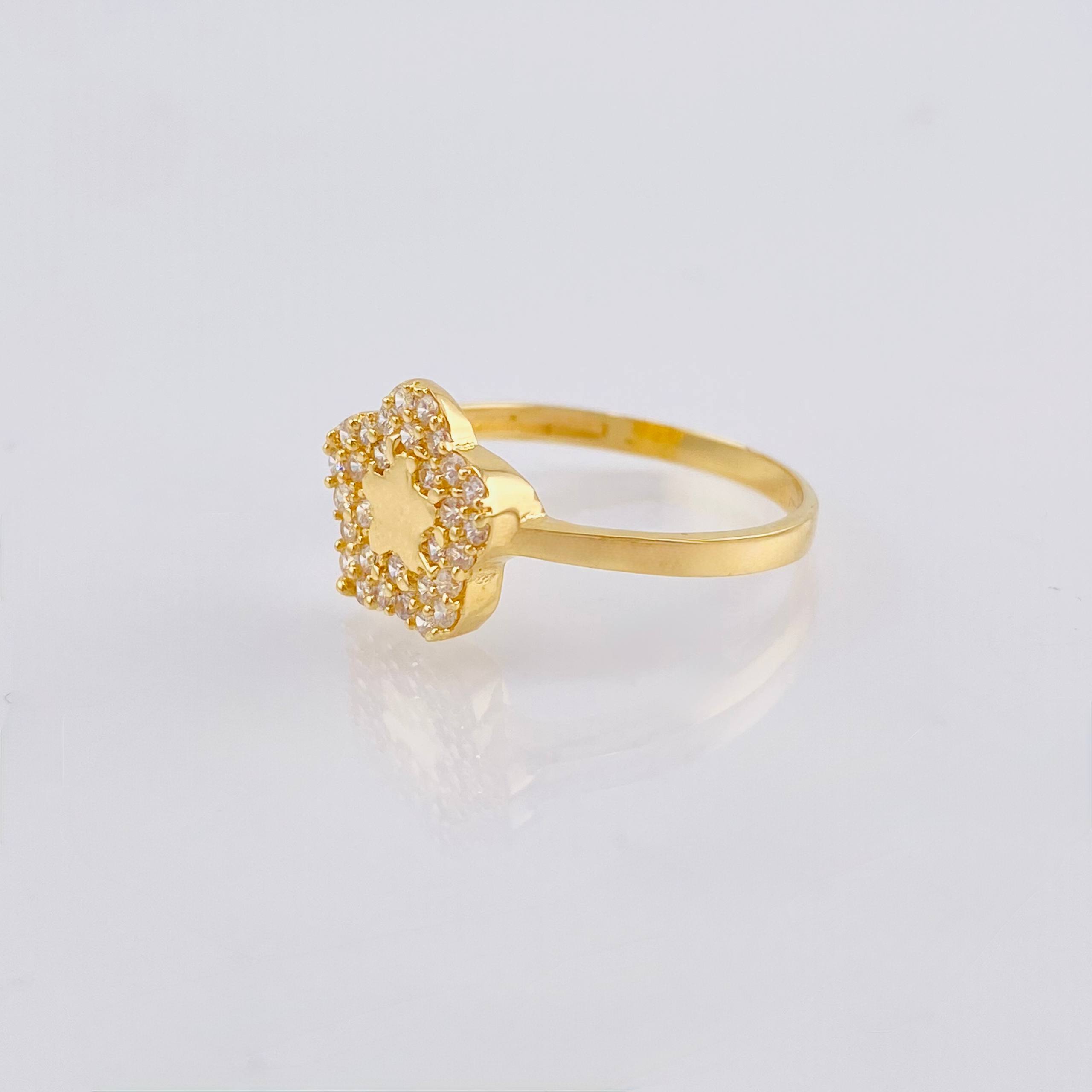 Anillo Flor Estrellado 2gr / T7 1/4 / Oro Amarillo 18K
