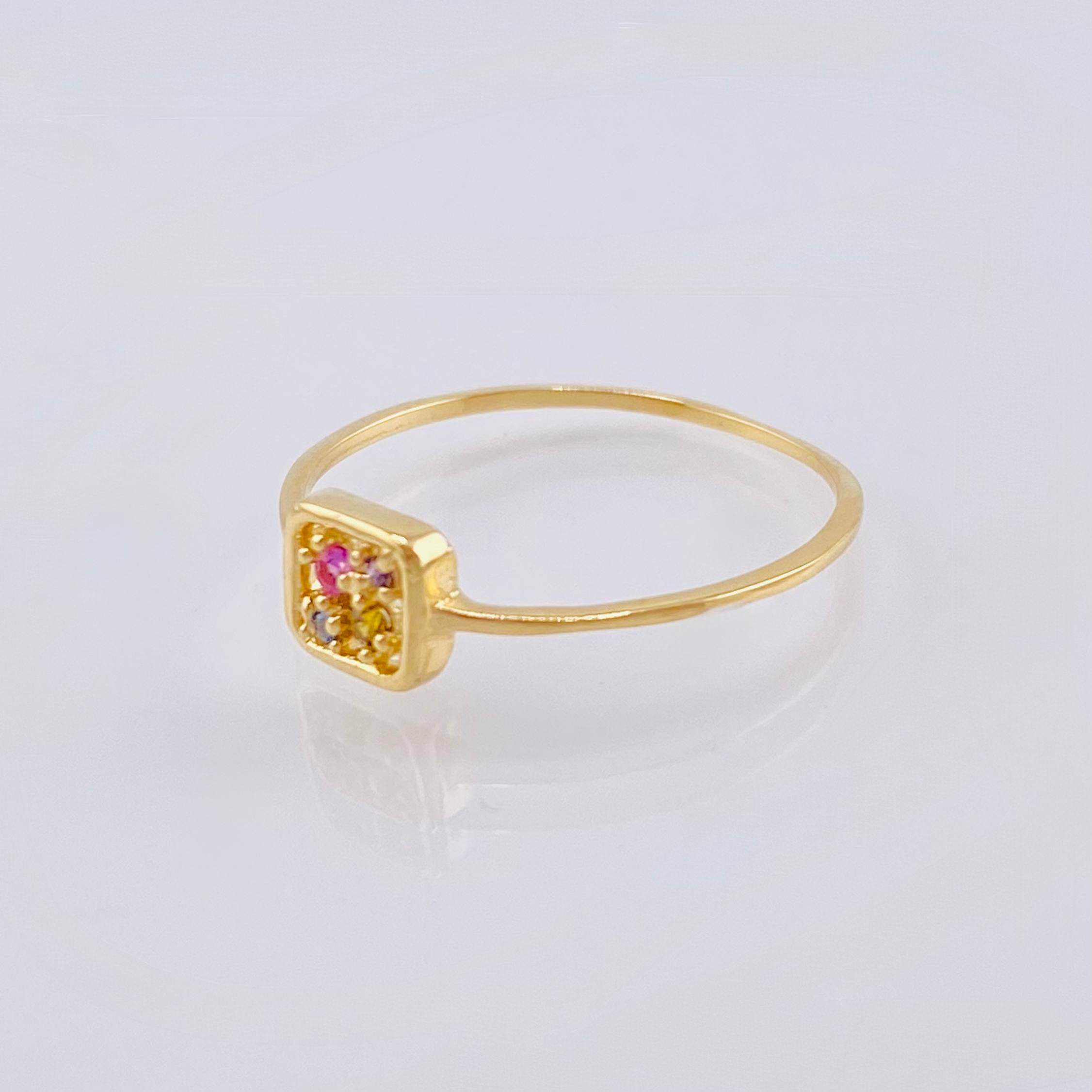 Anillo Recuadro Triqui 0.9gr / T6 1/2 / Oro Amarillo 18K