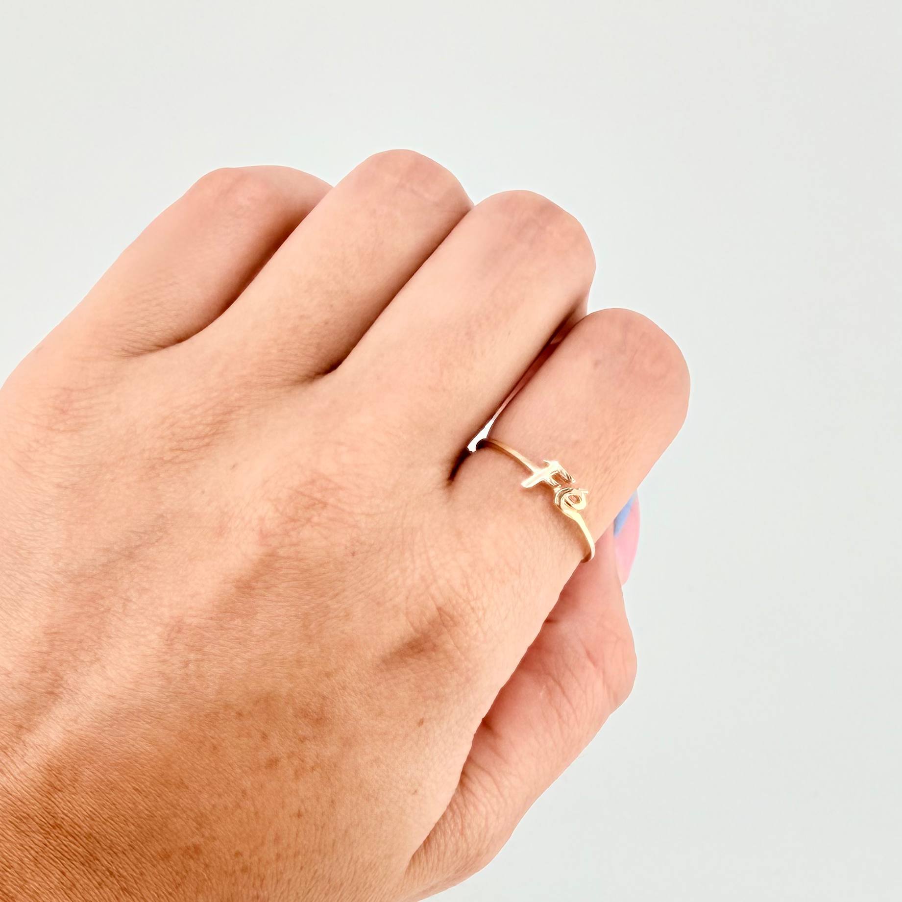 Anillo Fé 1.35 g / T7 Oro Amarillo 18K
