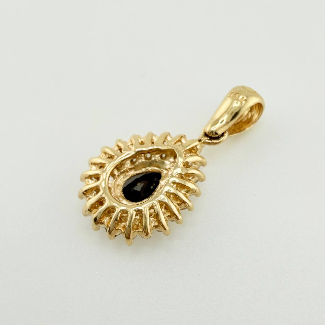 Drop Halo Pendant 2.05gr / 3/4 in / Yellow Gold 18K