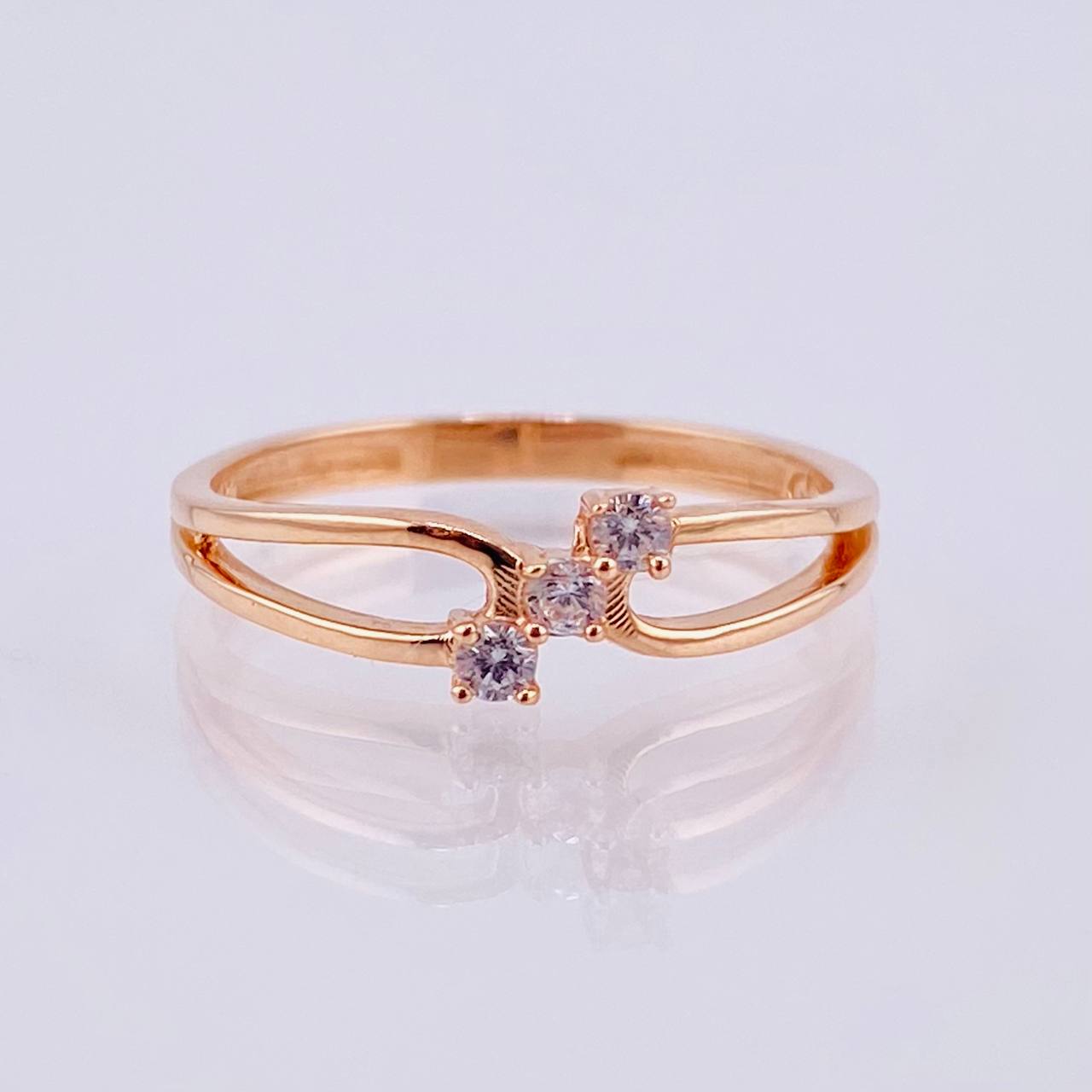Trinity Ring 1.8gr / T6 / 18K Rose Gold %