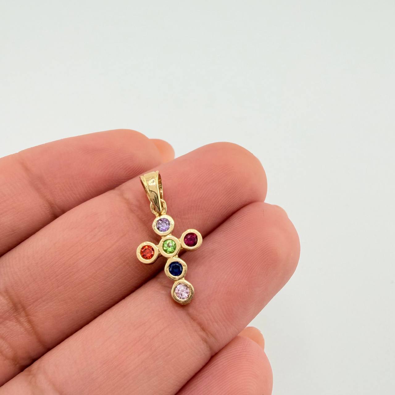 Dije Cruz Tupida 0.95gr / 3/4 in / Oro Amarillo 18K