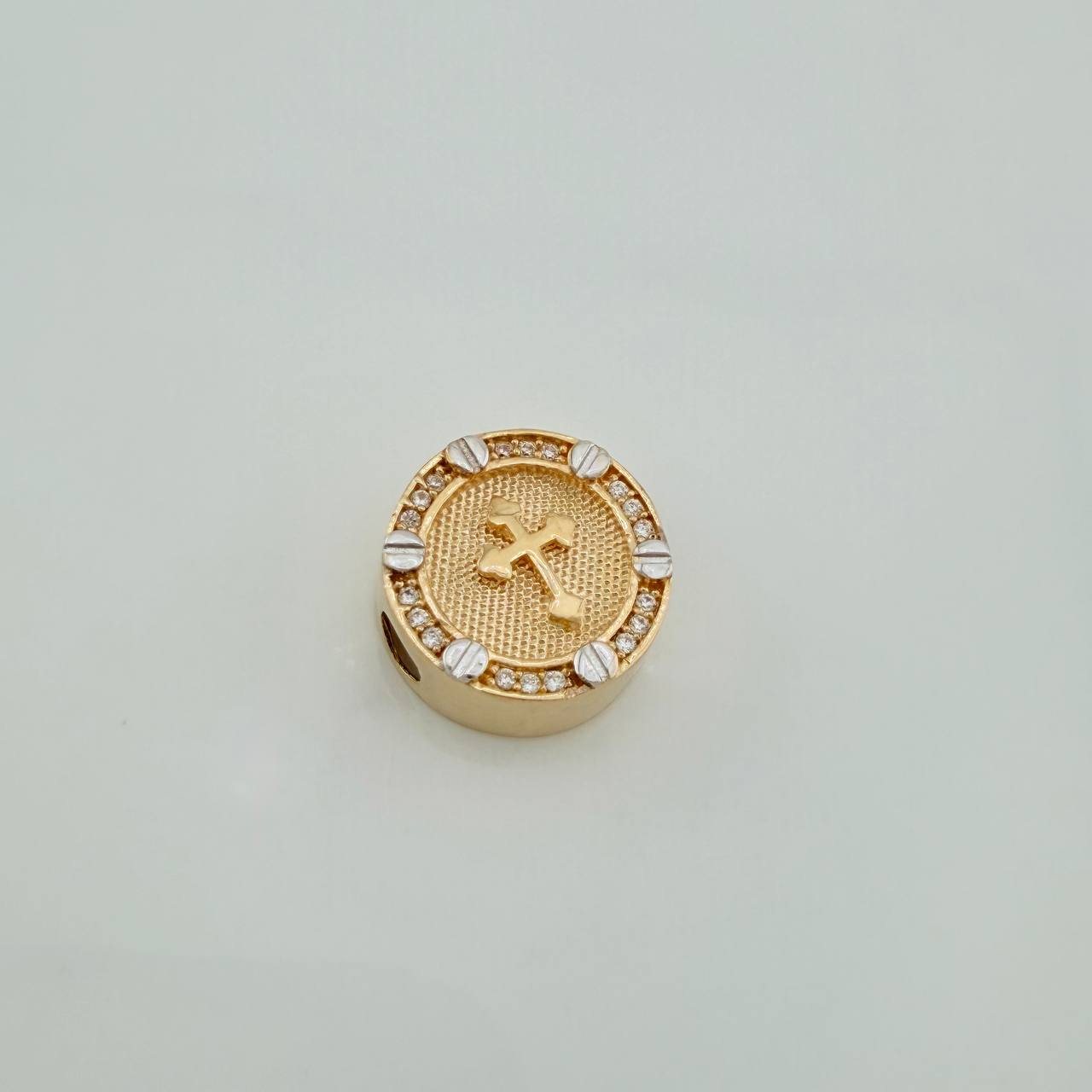 Herraje Cruz Tornillos 3.45gr / 1/2 in / Oro Amarillo 18K &