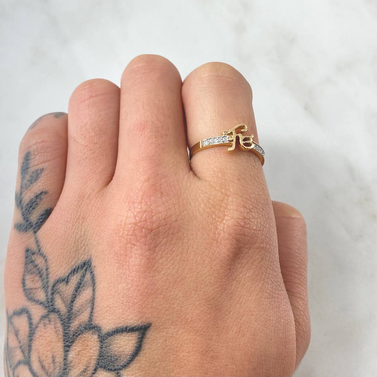 Faith Ring 1.55gr / Size 6 1/2 / Two Tone Yellow White 18K Gold *