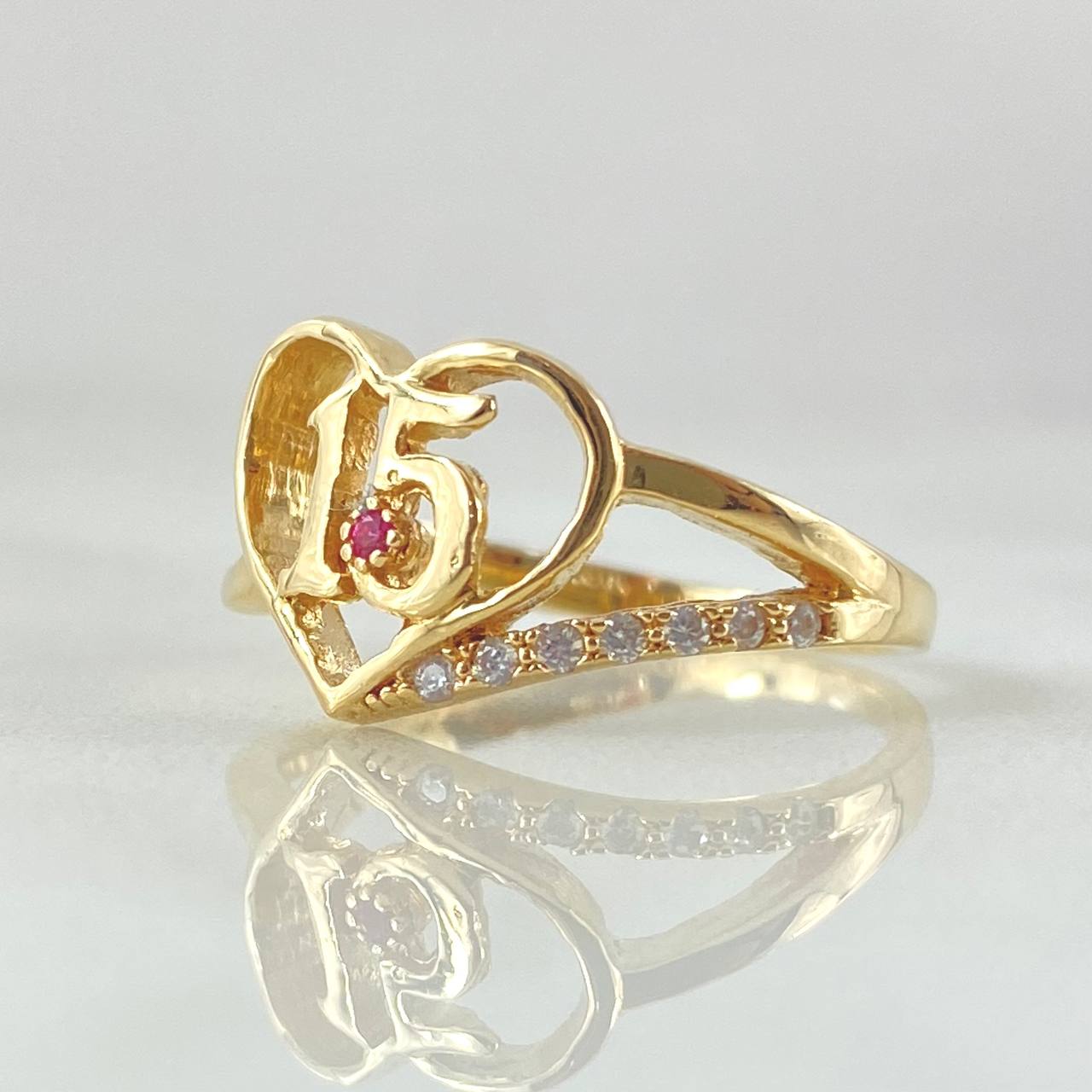 Heart Quince Ring 2.85gr / Size 6 1/4 / 18K Gold *