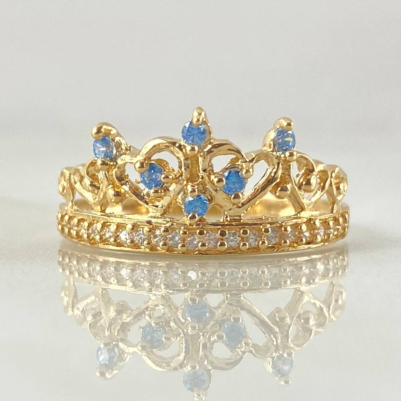 Crown Hearts Ring 2.05gr / Size 7 1/4 / 18K Gold