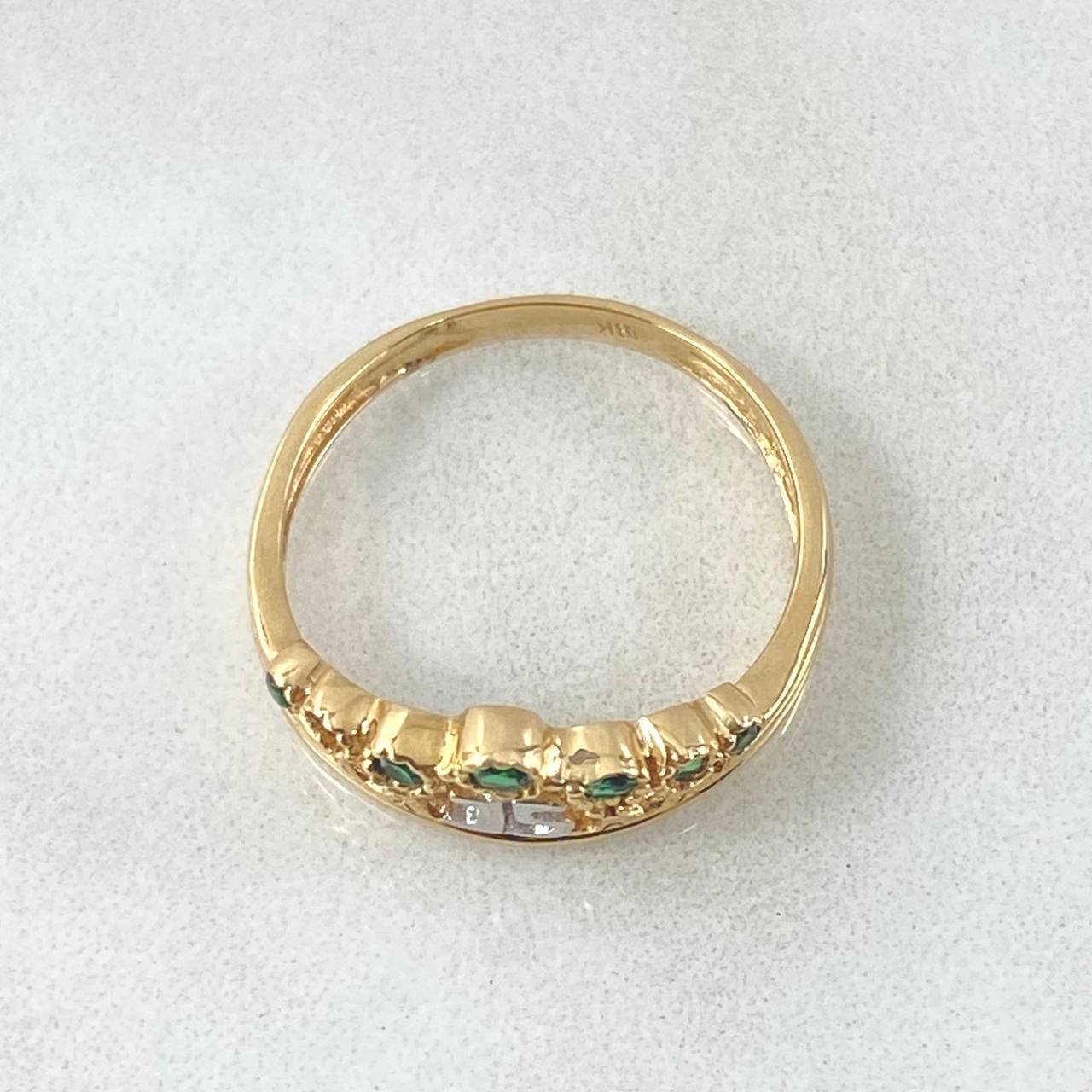 Quince Crown Ring 2.35gr / Size 5 1/2 / 18K Yellow White Gold
