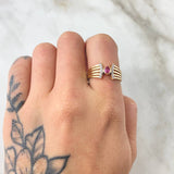 Lyra Bridge Stars Ring 2.9gr / Size 6 3/4 / 18K Gold