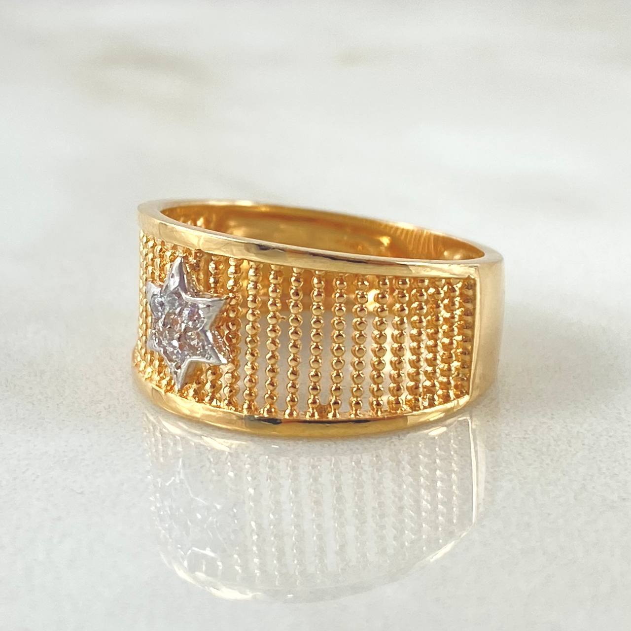 Star Mesh Ring 3.8gr / Size 6 / 18K Yellow White Gold