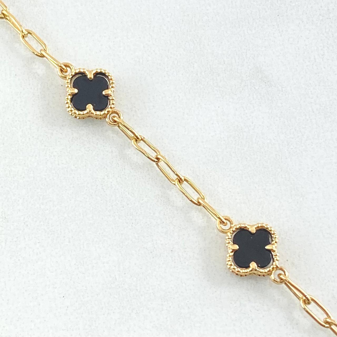 Paperclip Bracelet Clover Black 5.45gr / 7.1in / 18K Gold ©