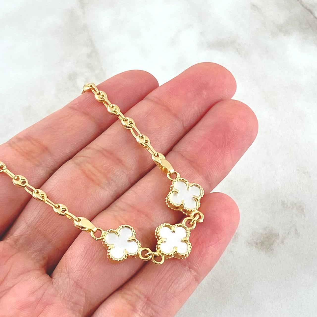 Cadena GC Trebol Blanco 7.95gr / 45cm / Oro Amarillo Nac.Esp. 18K ©