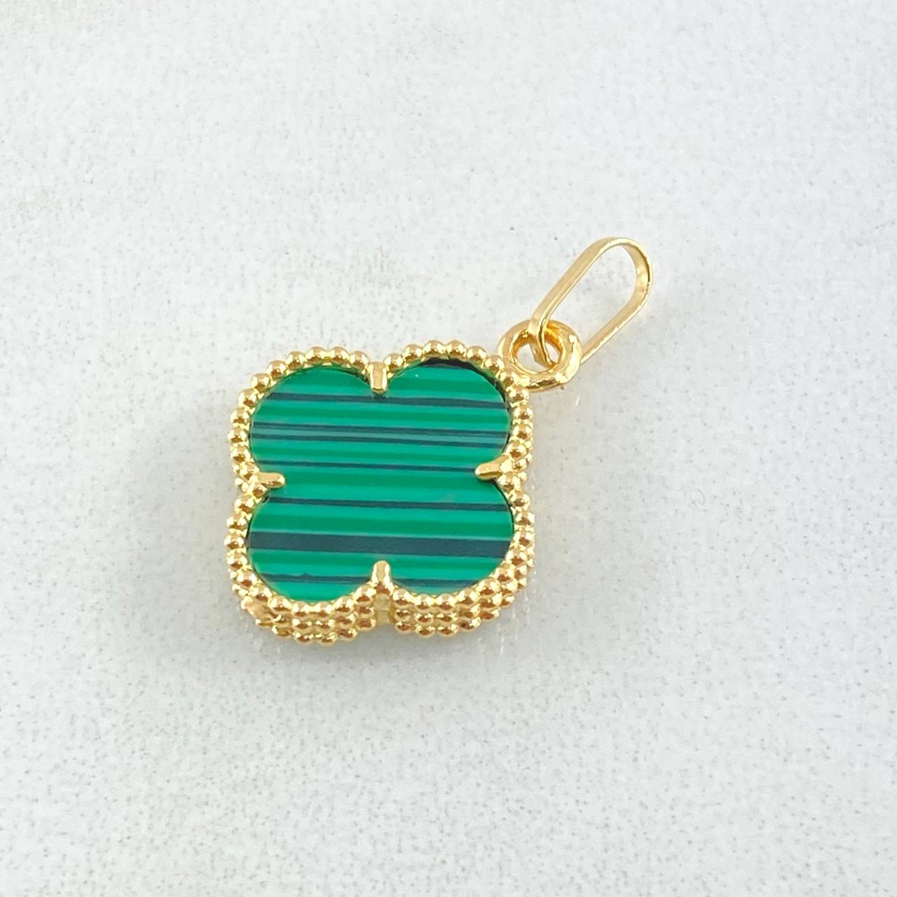 Clover Pendant Green 1.5gr / 2.2cm / Yellow Gold Nac.Esp. 18K ©