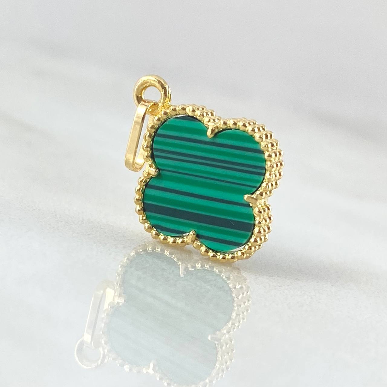 Clover Pendant Green 1.65gr / 0.9in / 18K Yellow Gold Nac.Esp. ©