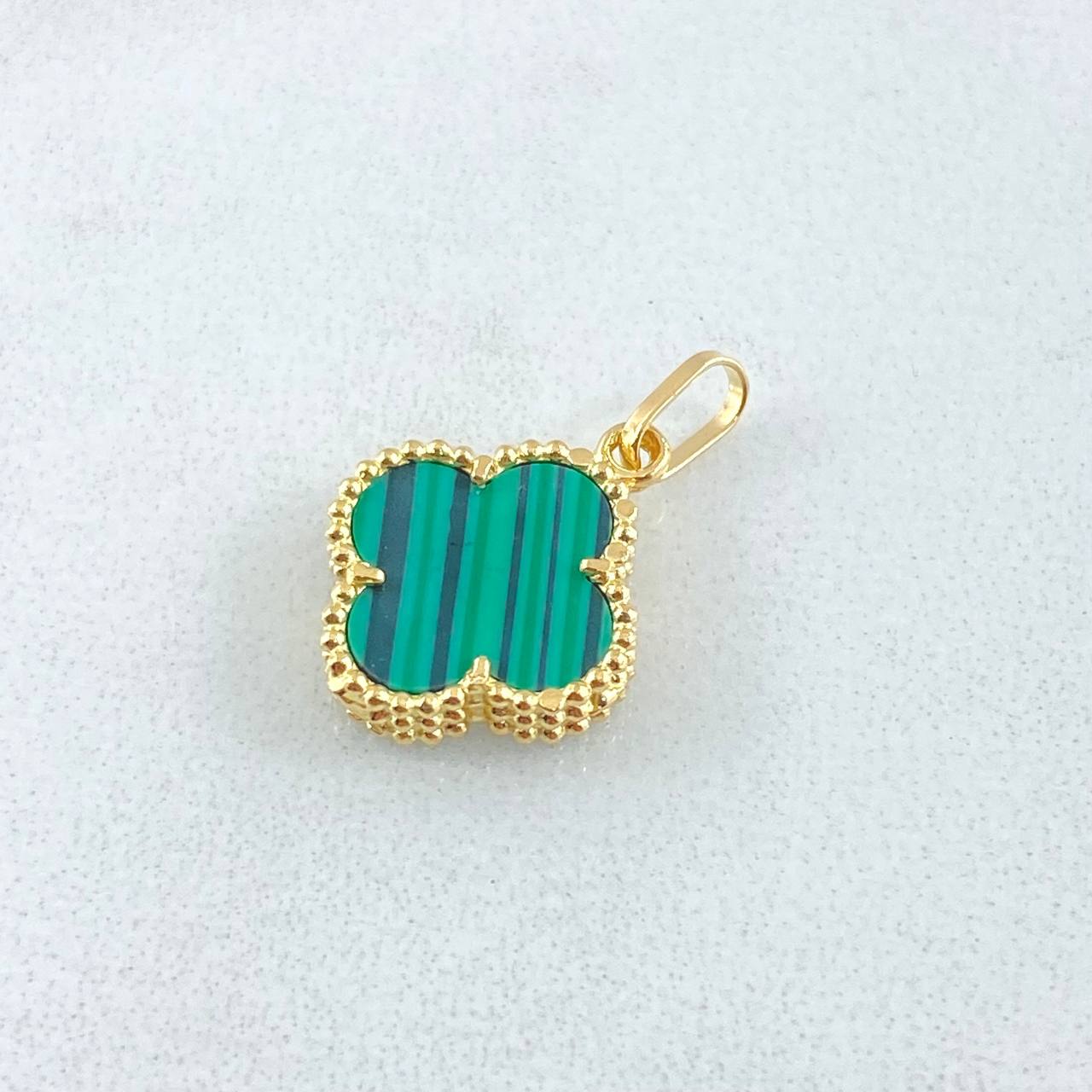 Clover Pendant Green 1.15gr / 0.7in / 18K Yellow Gold Nac.Esp. ©