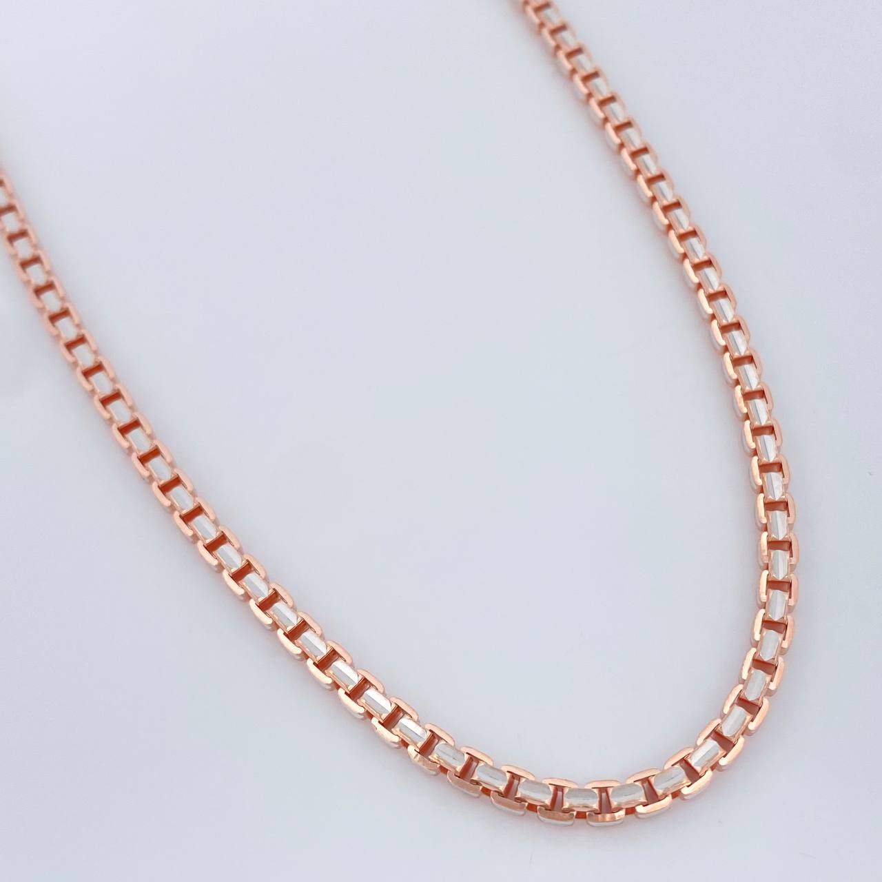 Venetian Chain 33.4gr / 27.6in / Two-Tone White Rose 18K +3$