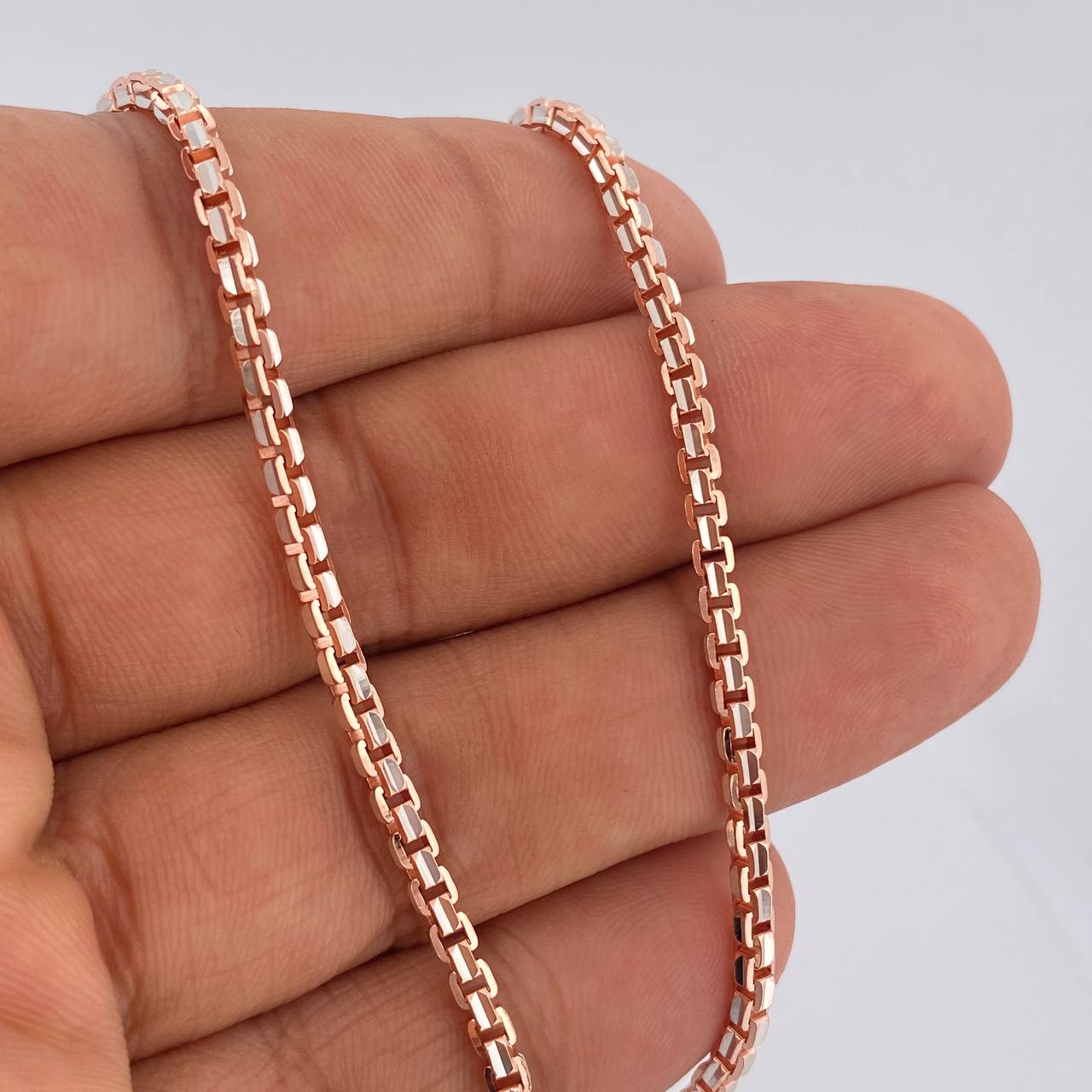 Venetian Chain 33.4gr / 27.6in / Two-Tone White Rose 18K +3$