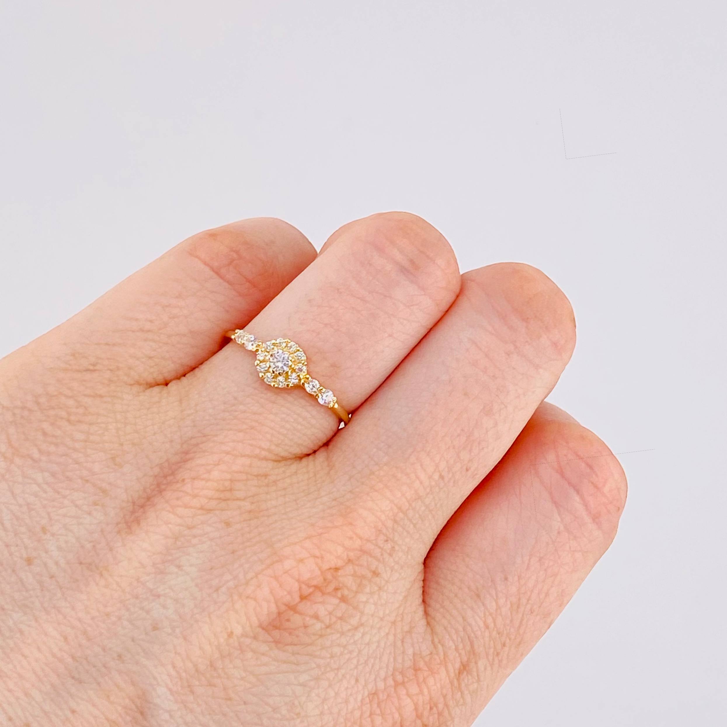 Anillo Solitario Cuatro Chispa 1.45gr / T7 / Oro Amarillo 18K ©
