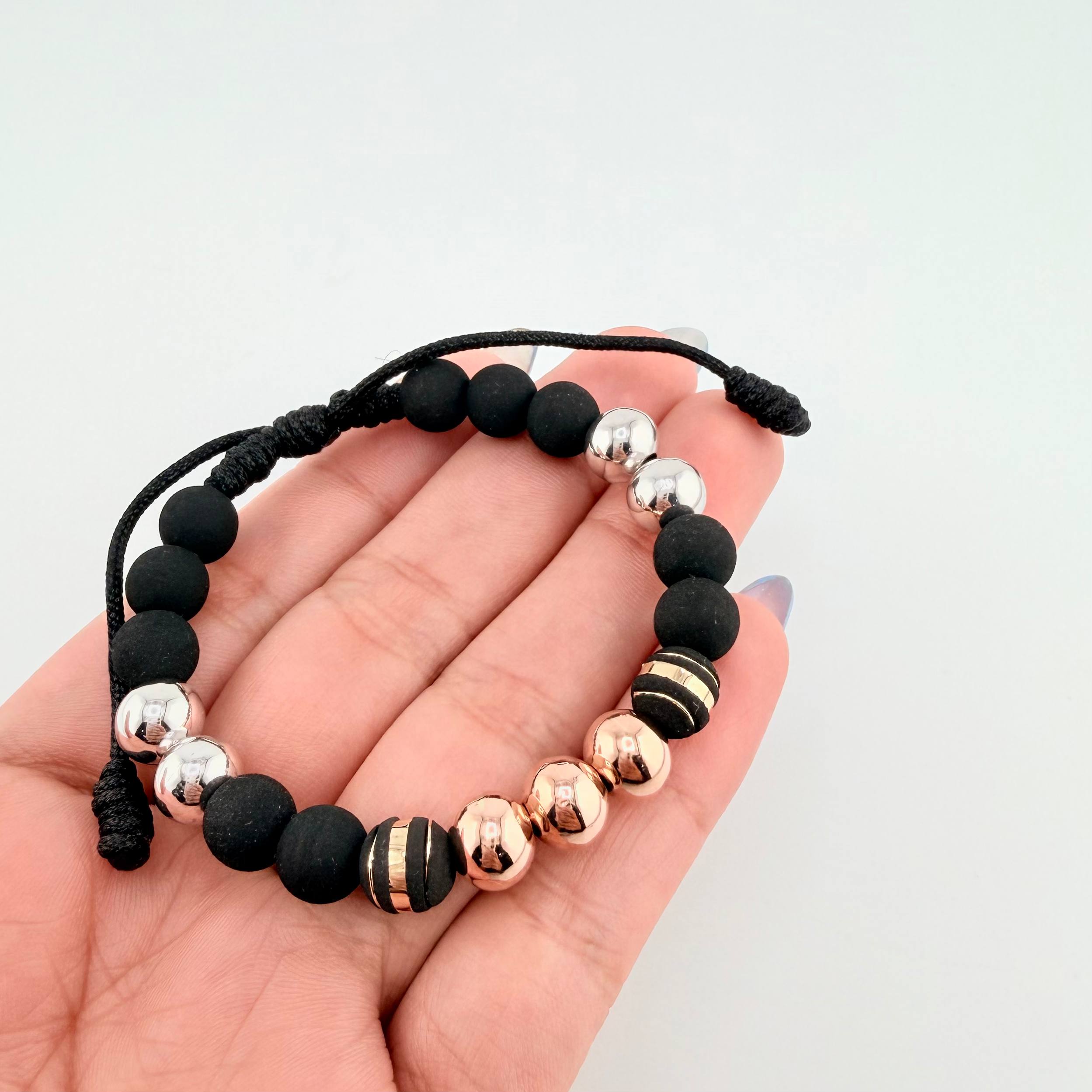 Neoros Black Bracelet 2pcs Beads 7pcs 2.2gr / 8mm Three Golds 18K !