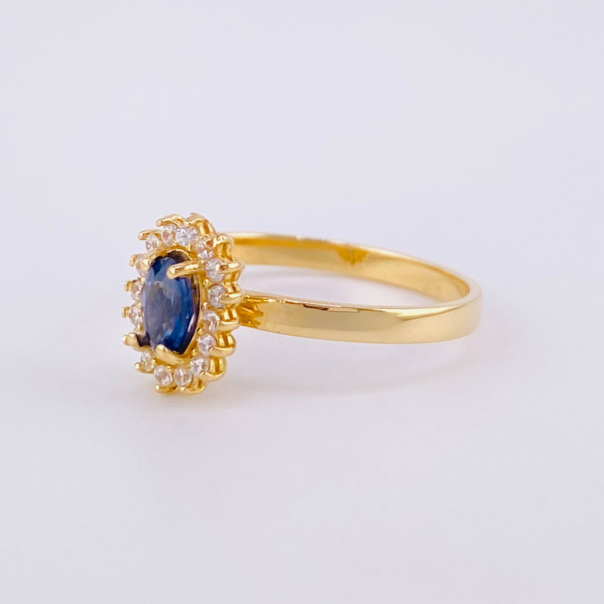 Anillo Óvalo Tupido Zafiro 45pts 2.5g / T8 Oro Amarillo 18K