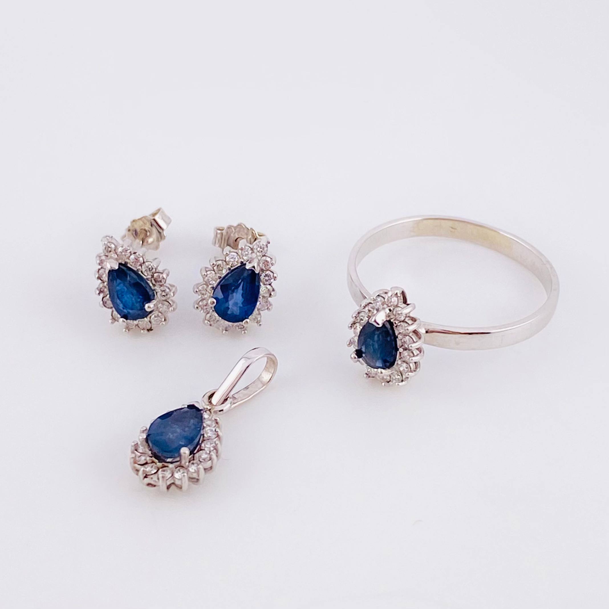 Cluster Drop Set Diamonds 1.2cts Sapphires 1.3cts 4.95g / T7 1/2 18K White Gold