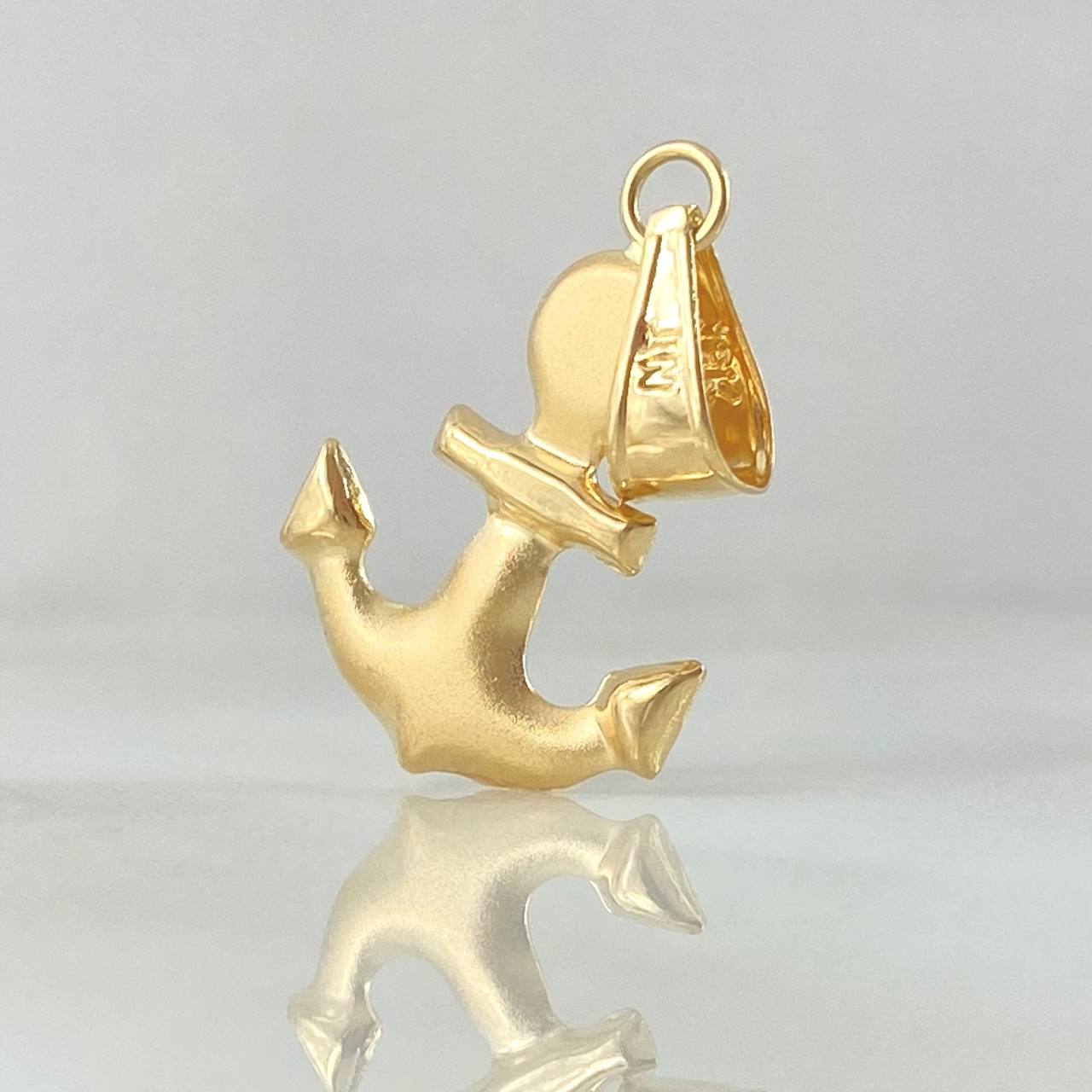Pendant Anchor 1gr / 0.7in / Matte 18K Gold