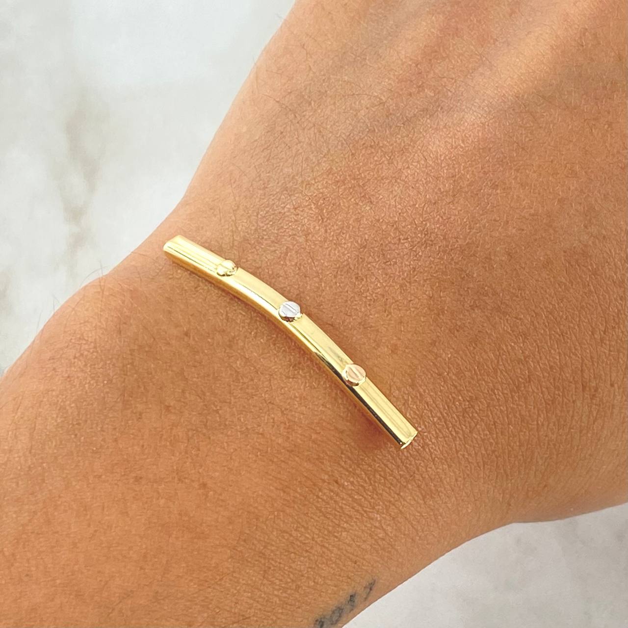 Charm Cylinder Trio of Nails 0.65gr / 4cm / Smooth Three Golds 18K *