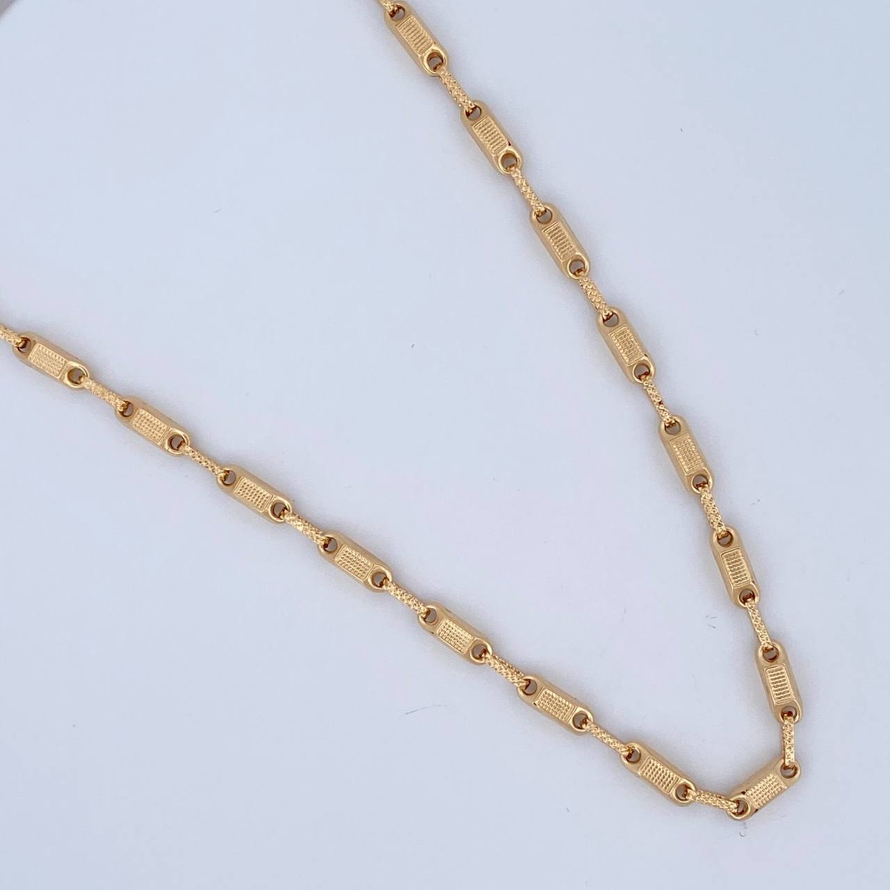 Cadena Eslabón Punteado 10.75gr / 51cm / Oro 18K $