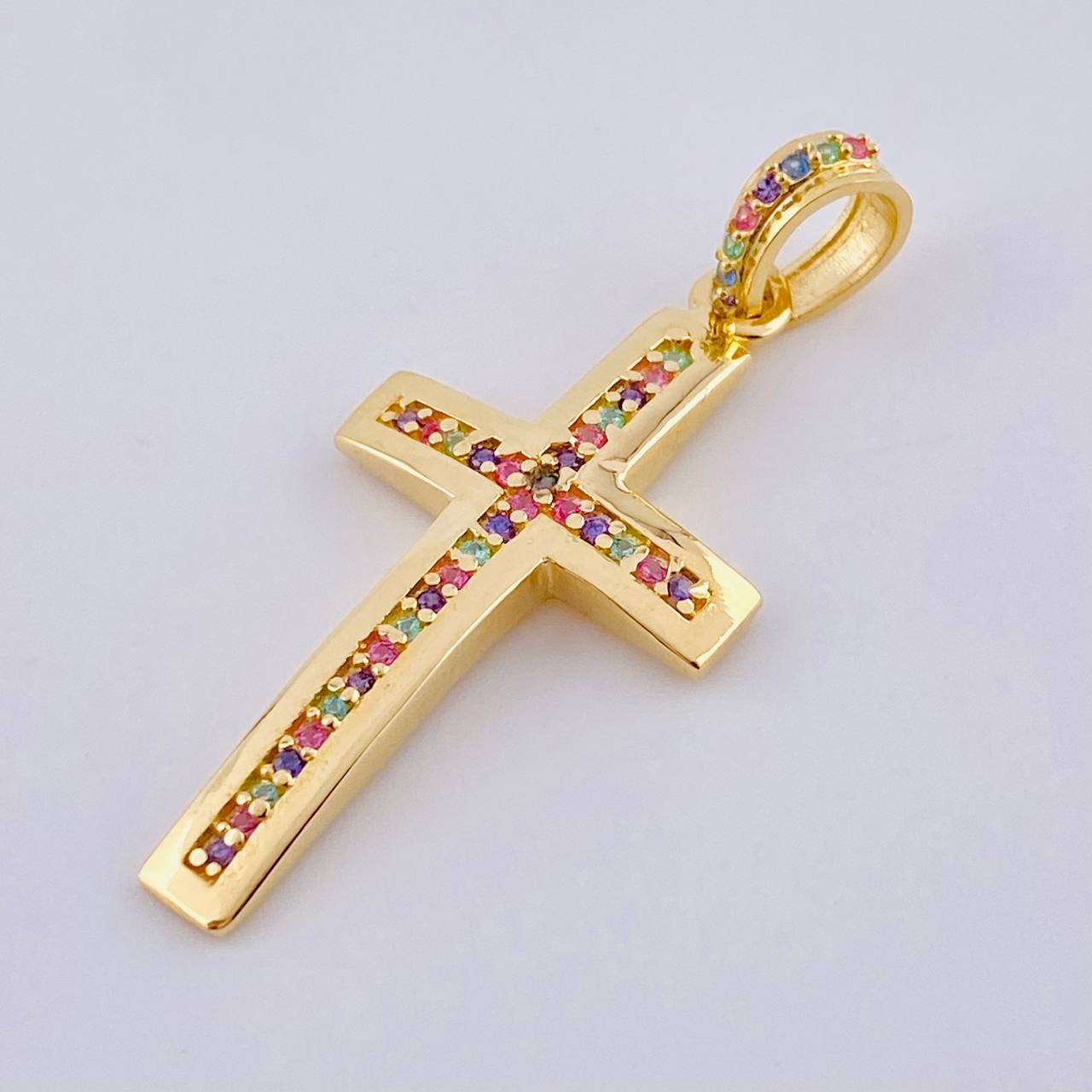 Dije Cruz Curva Abultada 2.35gr / 1 1/2 in / Oro Amarillo 18K ©