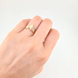 Anillo Curva Enlazada 1.55 g / T6 Oro Amarillo 18K