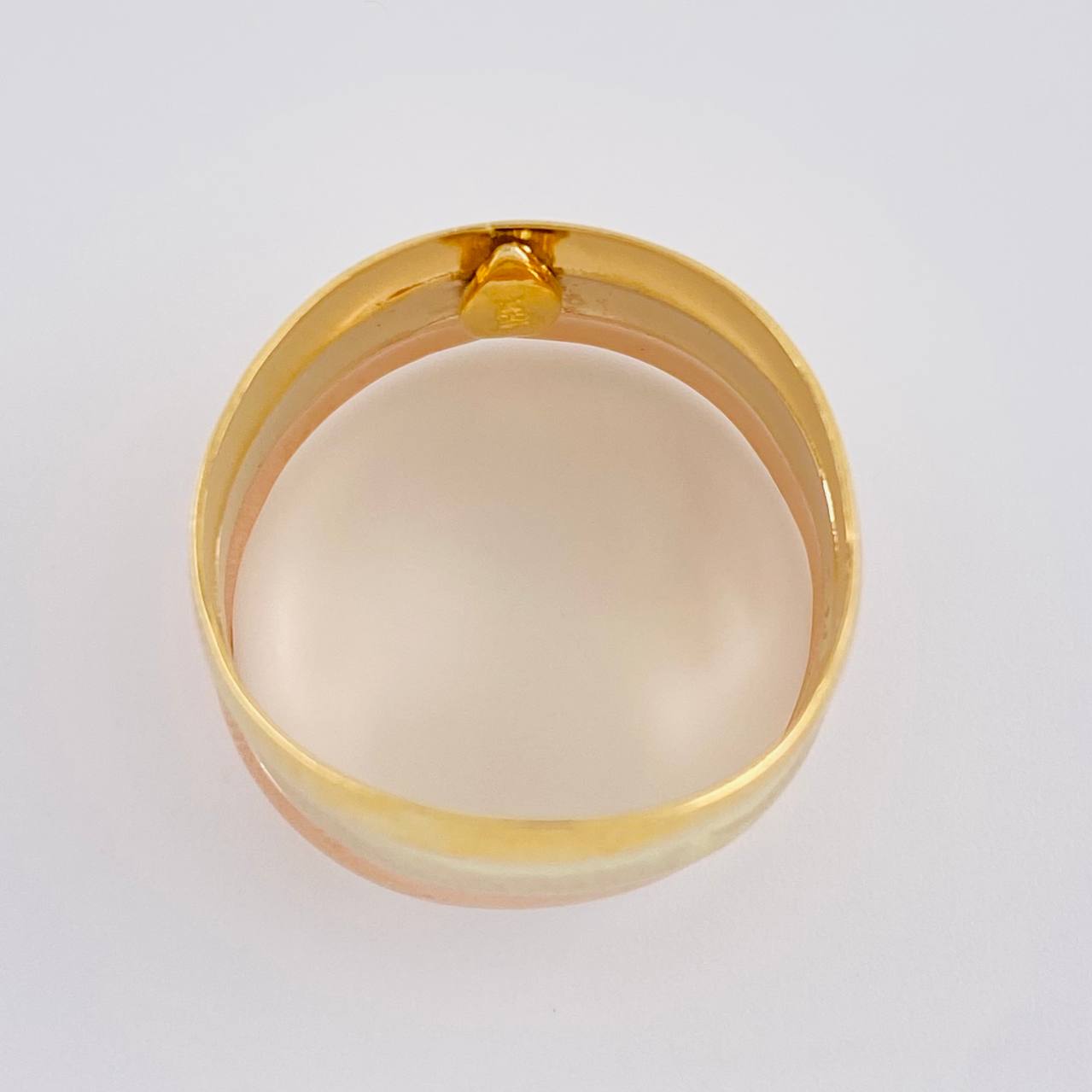 Anillo Curvo Tres Lineas 3 g / T6 Tres Oros 18K