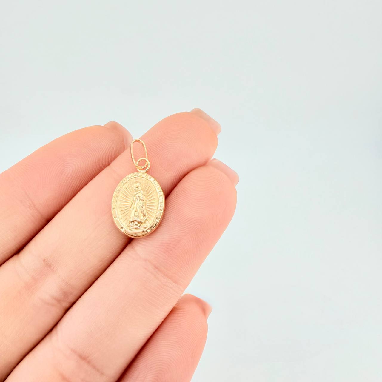 Dije Virgen Guadalupe Mate 0.7 g / 3/4 in Oro Amarillo 18K