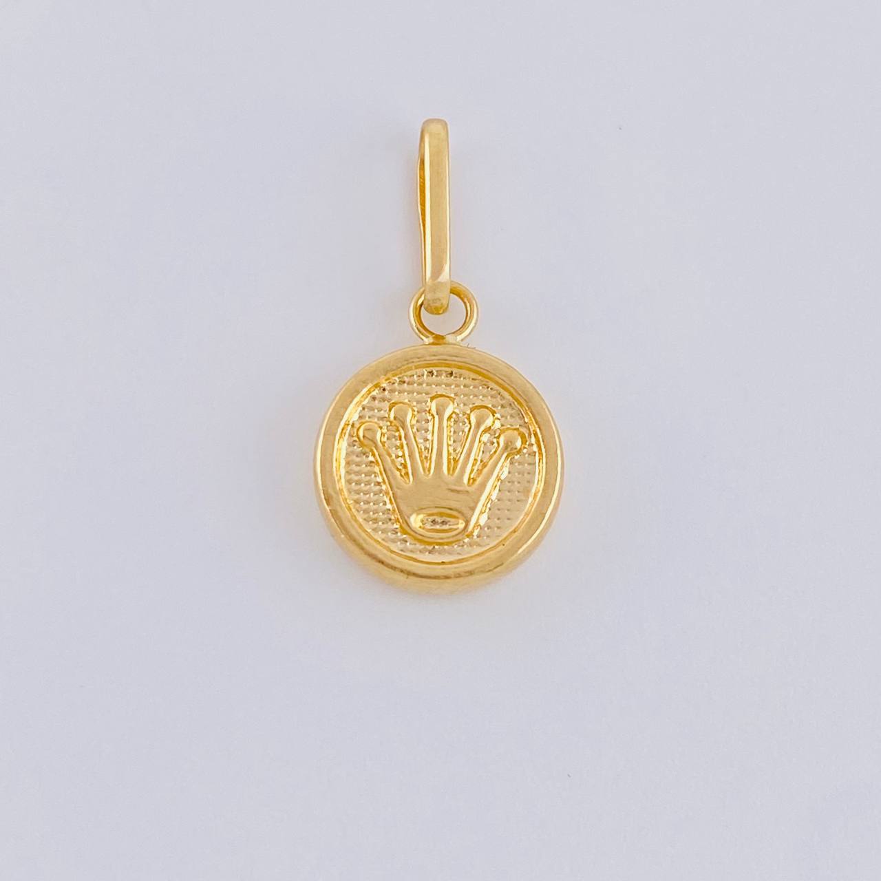 Dije Circulo Corona 0.45 g / 3/4 in Oro Amarillo 18K