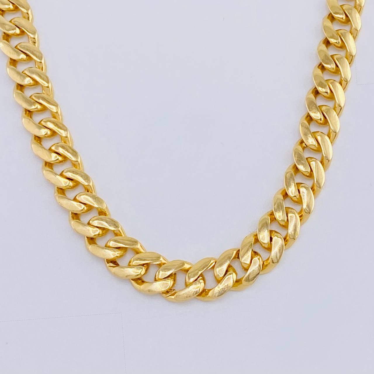 Cadena Cubana 23.2 g / 18 in / 6.5 mm Oro Amarillo 18K