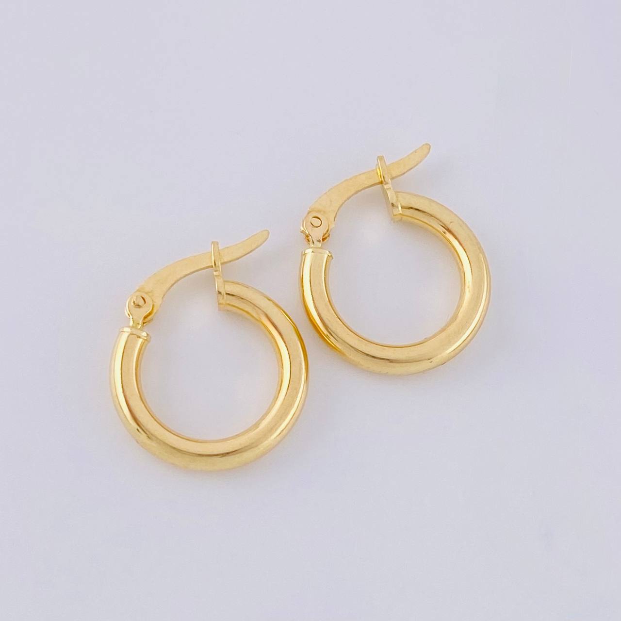Candongas Emi 1.5 g / 1 in Oro Amarillo 18K