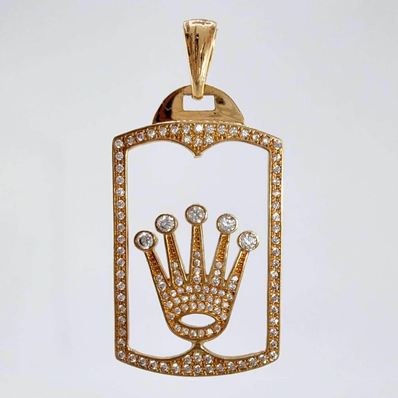 Pendant Silhouette Crown Plate 9.35gr / 5.4cm / White Zircons Yellow Gold ©